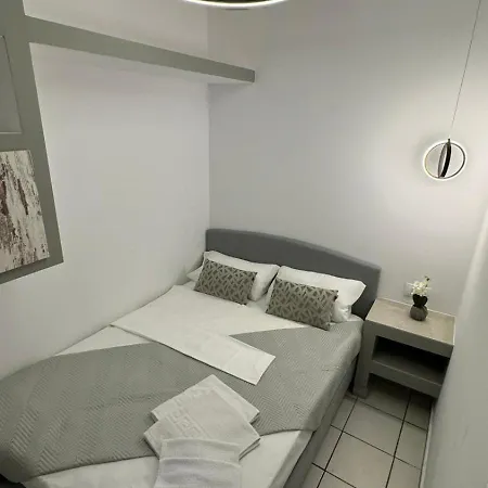 Tiny House *