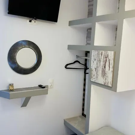 Apartment Tiny House *